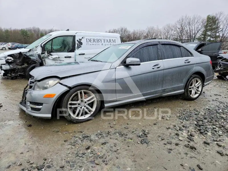 2014 Mercedes Benz C-Class фото