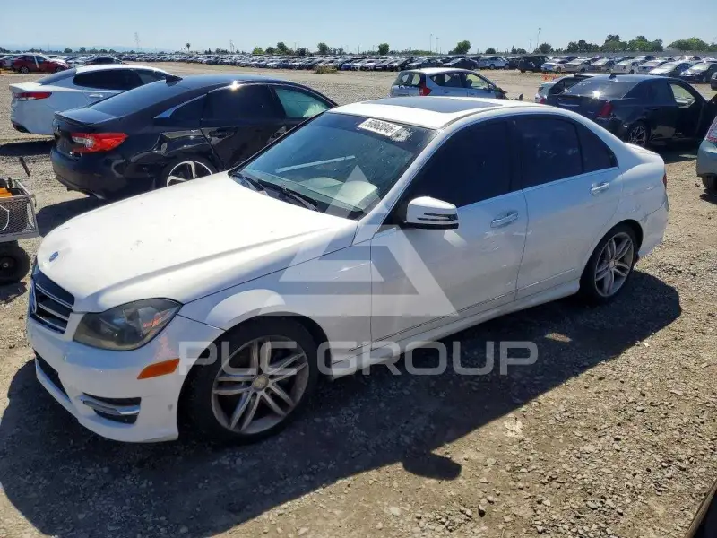 2014 Mercedes Benz C-Class фото