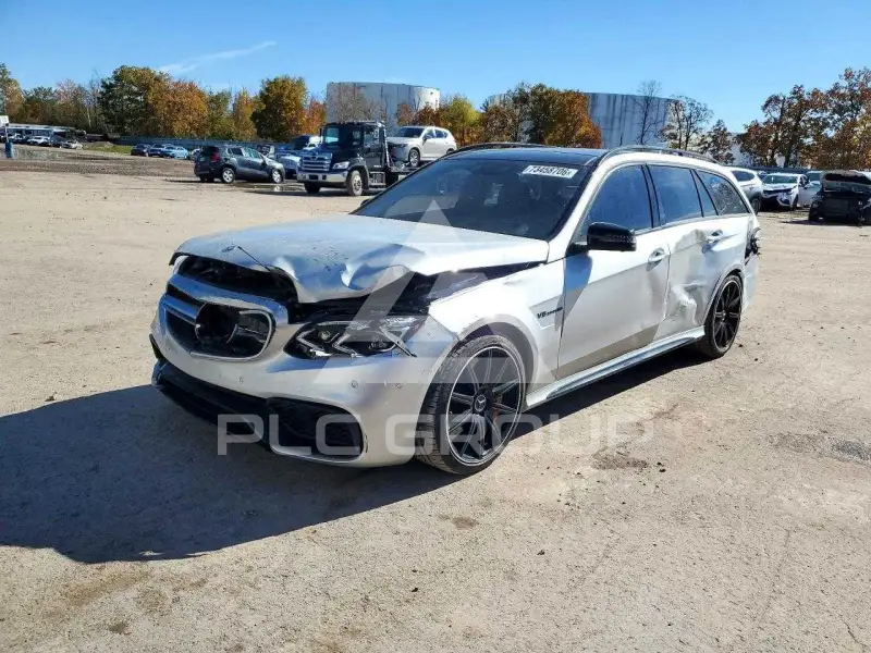 2014 Mercedes Benz E-Class фото