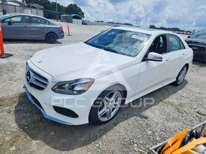 2014 Mercedes Benz E-Class фото