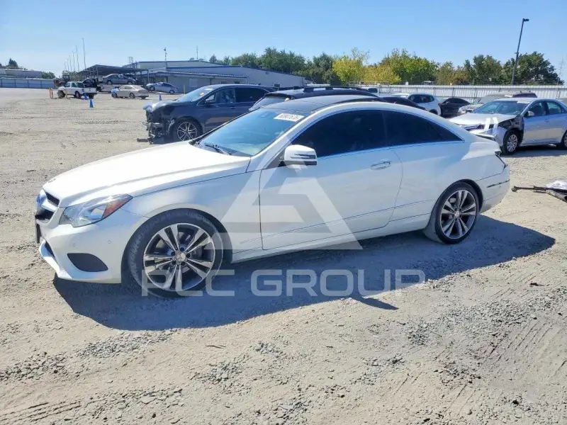 2014 Mercedes Benz E-Class photo