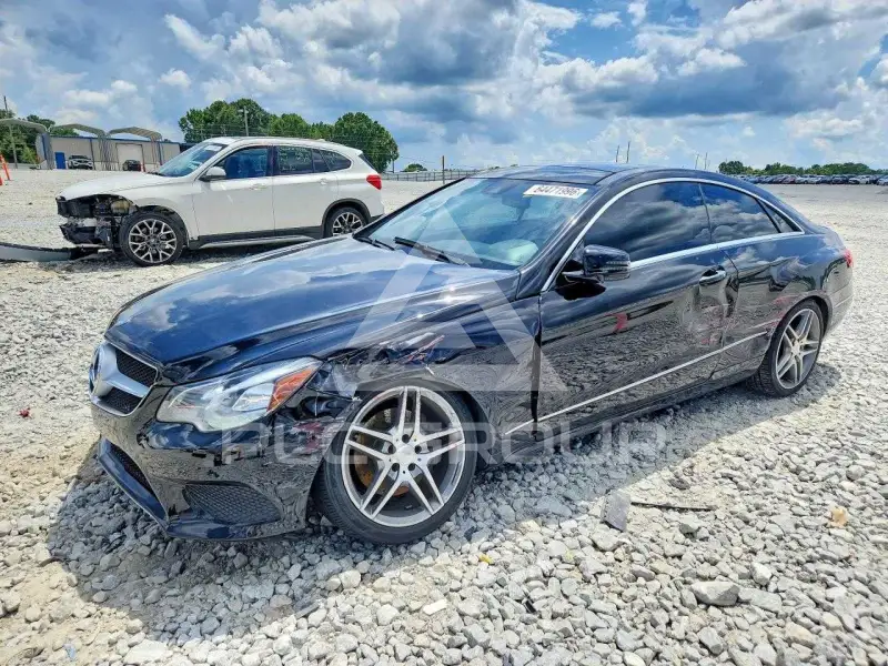 2014 Mercedes Benz E-Class фото