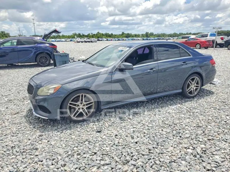 2014 Mercedes Benz E-Class фото