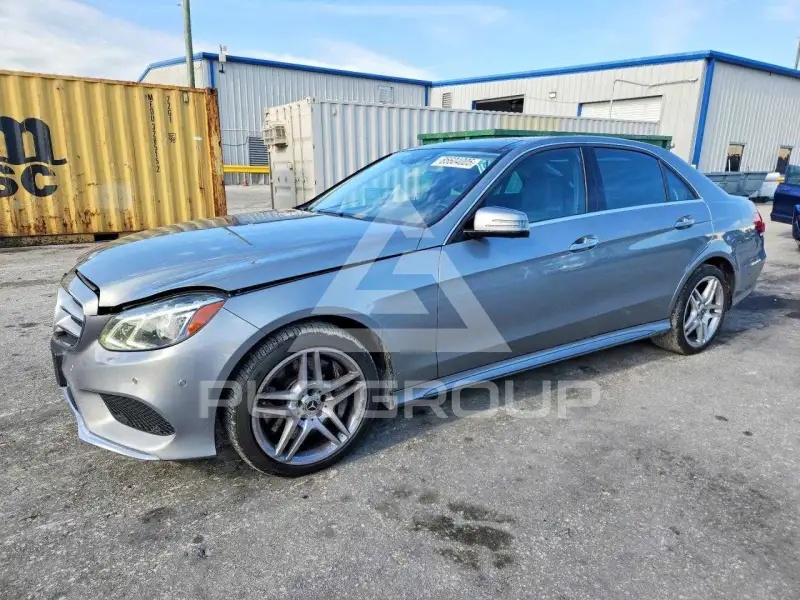 2014 Mercedes Benz E-Class фото