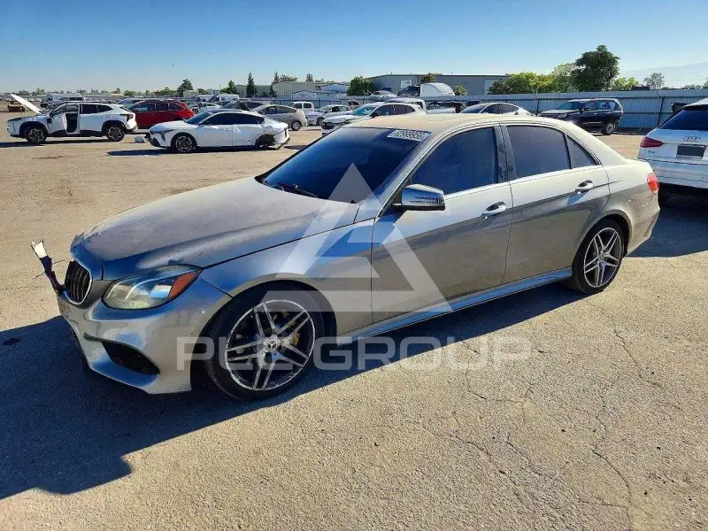 2014 Mercedes Benz E-Class фото
