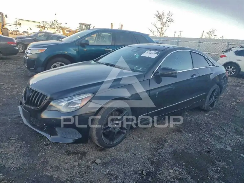 2014 Mercedes Benz E-Class фото