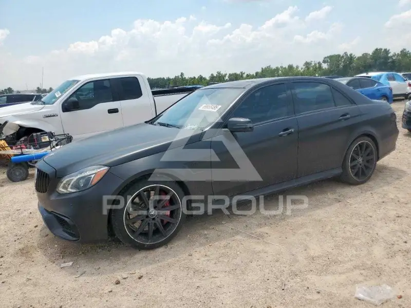 2014 Mercedes Benz E-Class фото