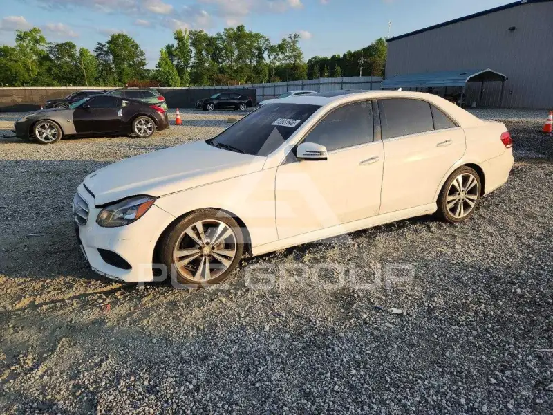 2014 Mercedes Benz E-Class фото