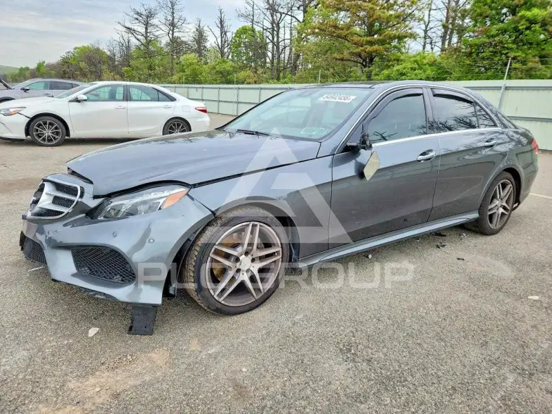 2014 Mercedes Benz E-Class фото