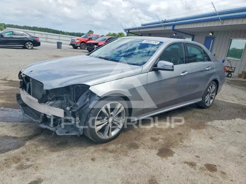 2014 Mercedes Benz E-Class фото
