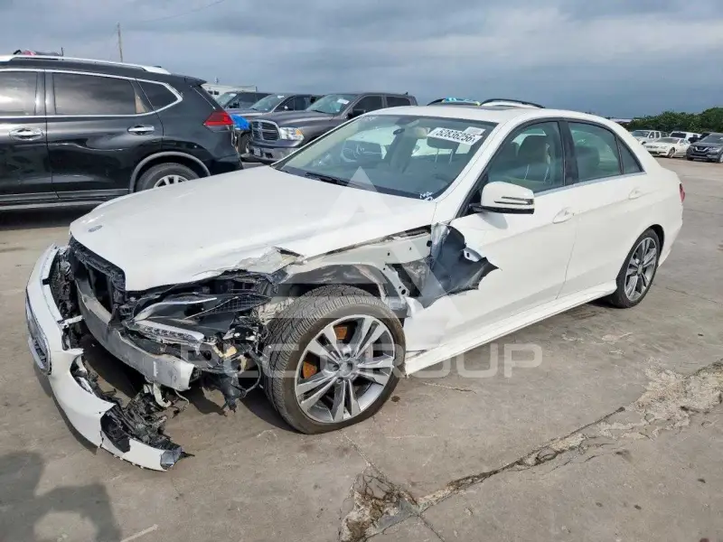 2014 Mercedes Benz E-Class фото