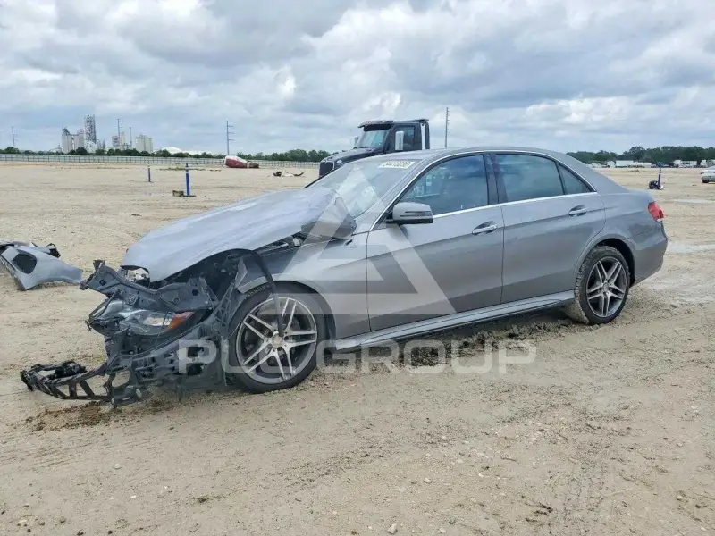 2014 Mercedes Benz E-Class фото