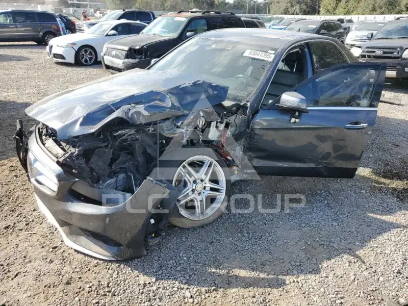 2014 Mercedes Benz E-Class photo