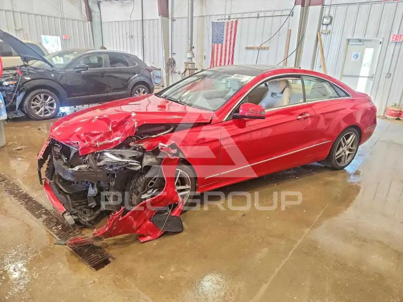 2014 Mercedes Benz E-Class photo