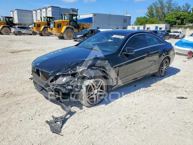 2014 Mercedes Benz E-Class фото