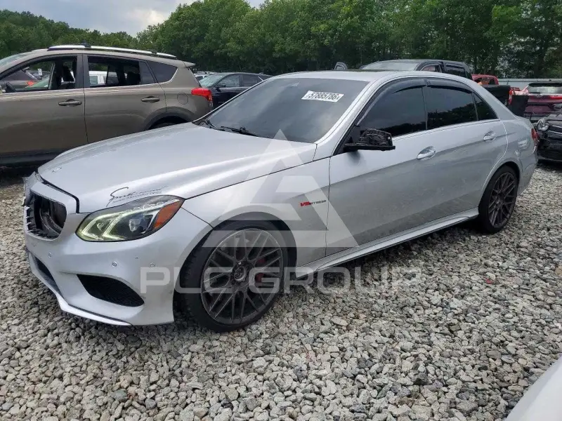 2014 Mercedes Benz E-Class photo