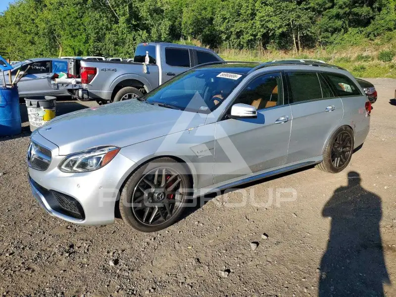 2014 Mercedes Benz E-Class photo