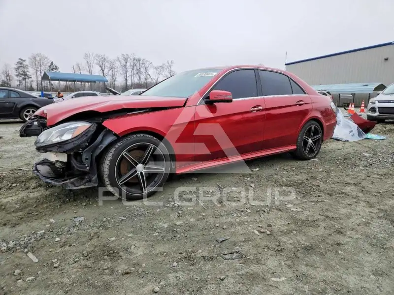 2014 Mercedes Benz E-Class фото