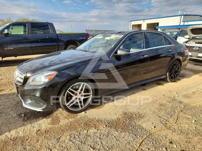 2014 Mercedes Benz E-Class фото