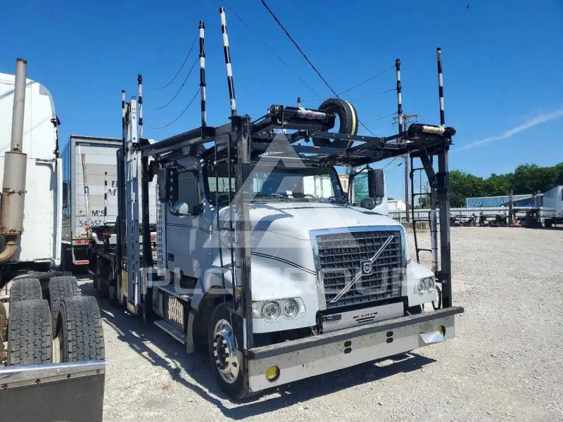 2014 Volvo  photo
