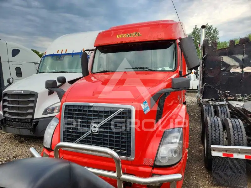 2014 Volvo VNL фото