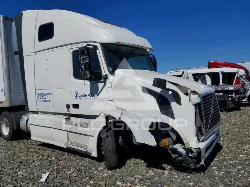 2014 Volvo VNL photo