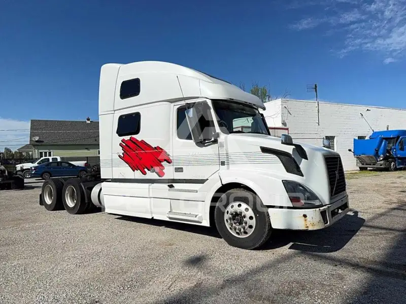 2014 Volvo VNL фото