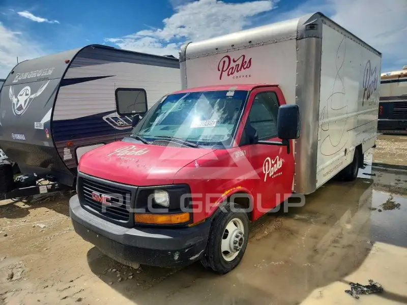 2014 GMC Savana photo