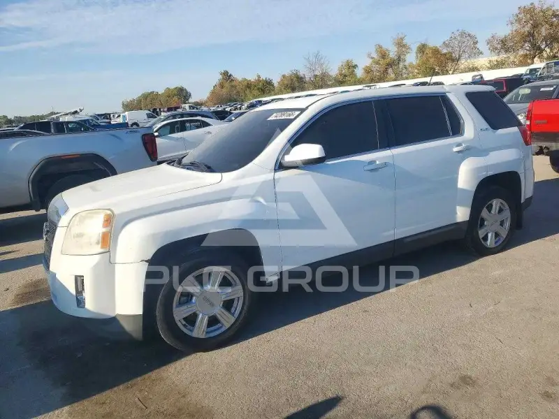 2014 GMC TERRAIN photo