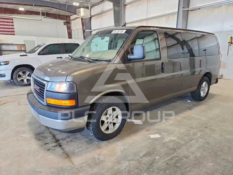 2014 GMC Savana photo