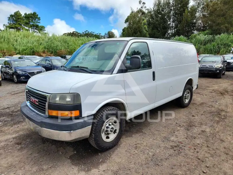 2014 GMC Savana photo
