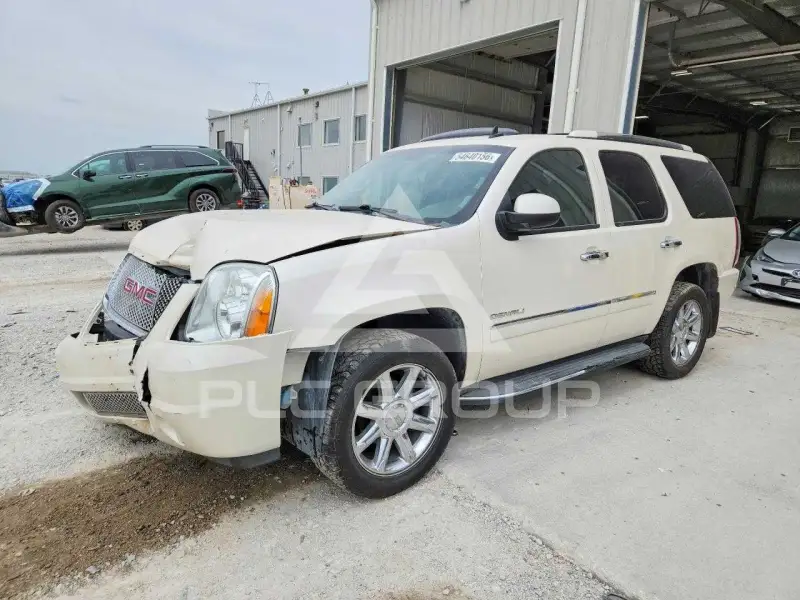 2014 GMC YUKON фото