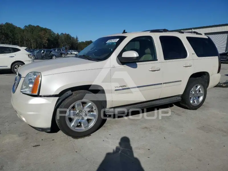 2014 GMC YUKON photo