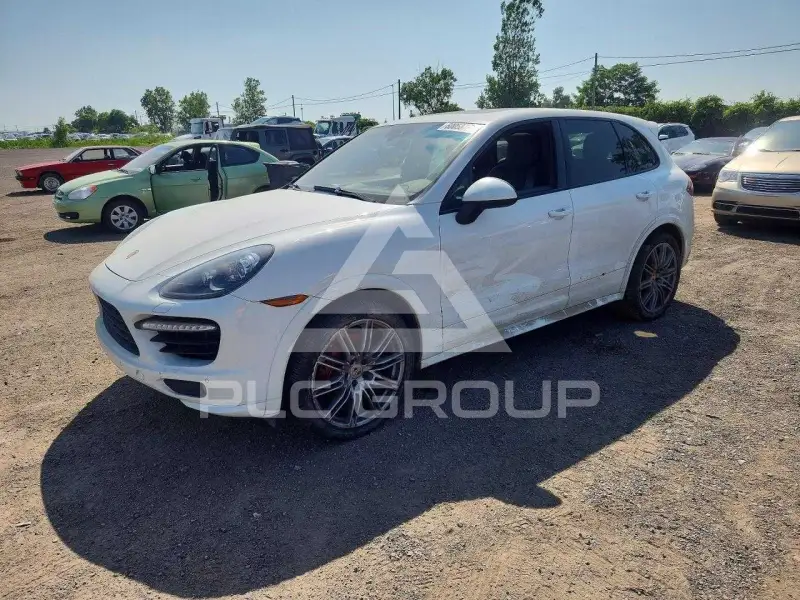 2014 Porsche Cayenne photo