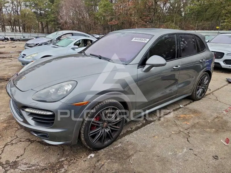 2014 Porsche Cayenne photo