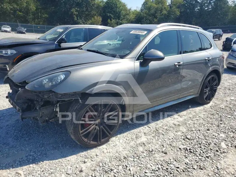 2014 Porsche Cayenne photo