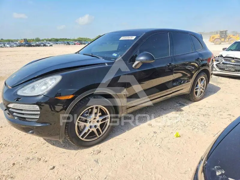 2014 Porsche Cayenne photo
