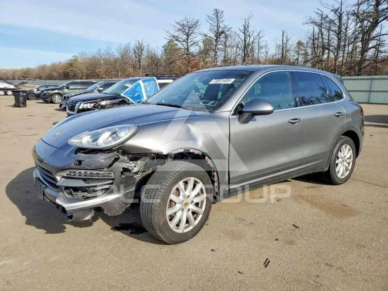 2014 Porsche Cayenne photo