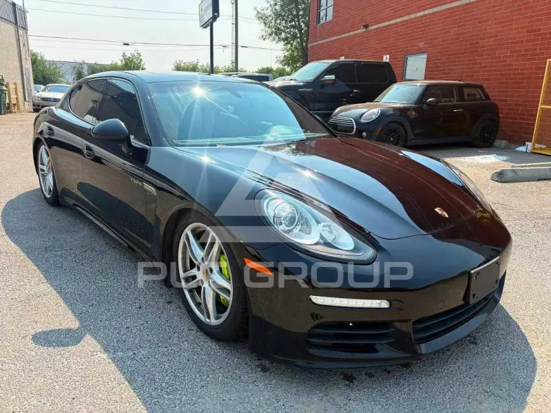 2014 Porsche Panamera photo