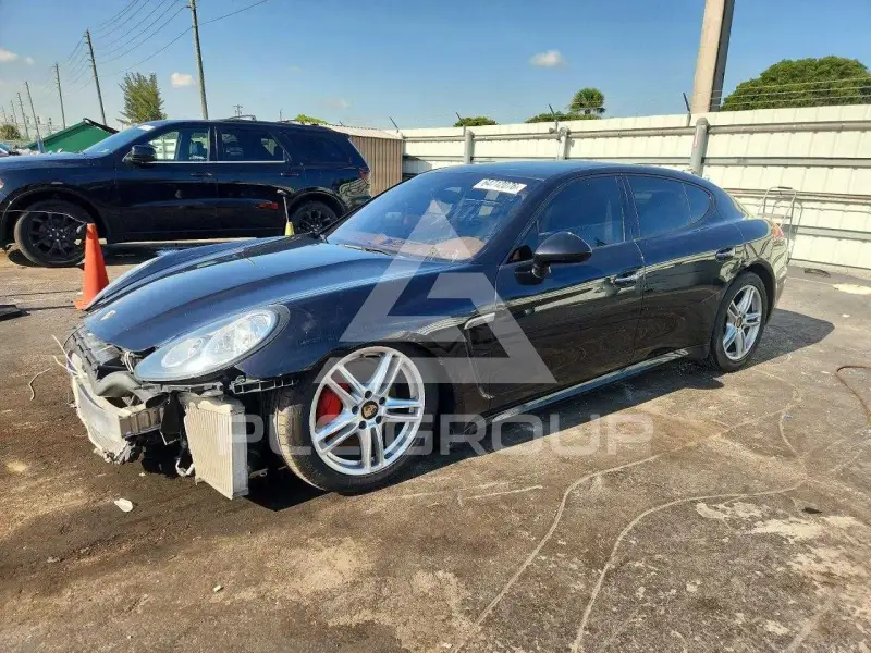 2014 Porsche Panamera photo