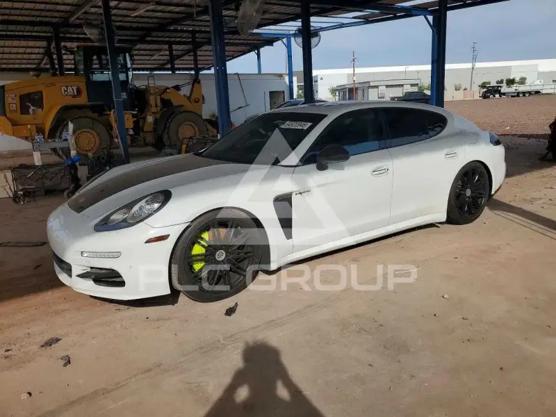 2014 Porsche Panamera photo