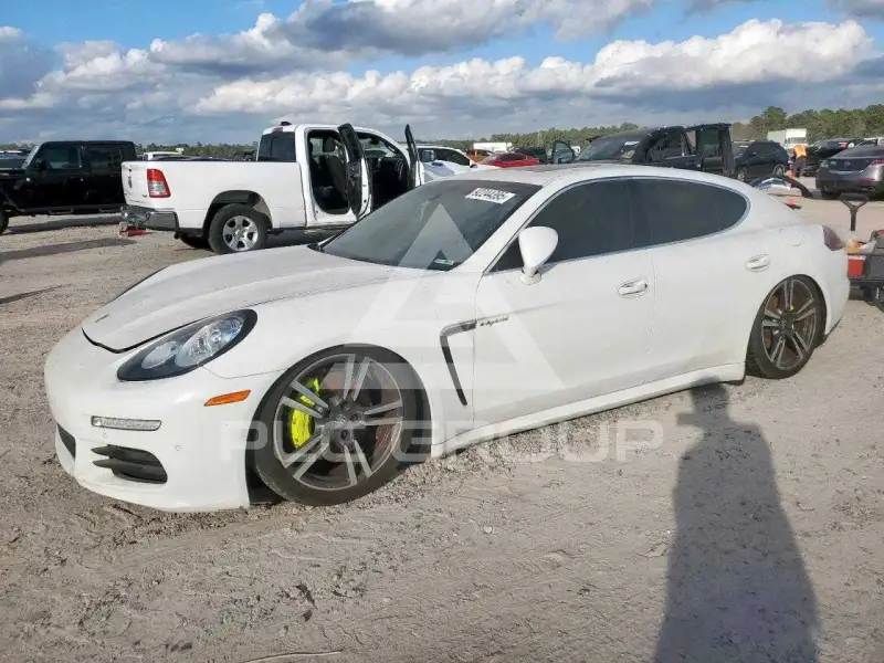 2014 Porsche Panamera photo