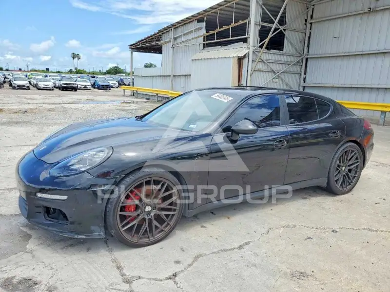 2014 Porsche Panamera photo