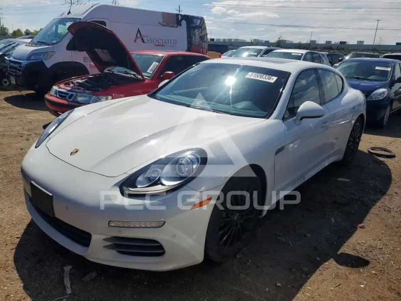 2014 Porsche Panamera photo