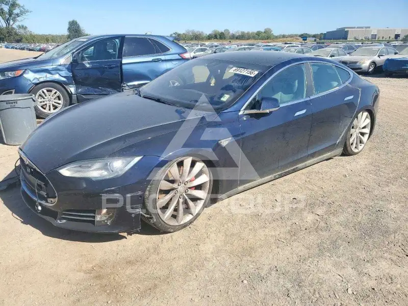 2014 Tesla Model S фото