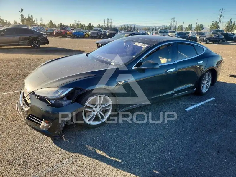2014 Tesla Model S фото