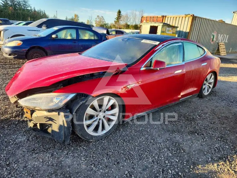 2014 Tesla Model S фото