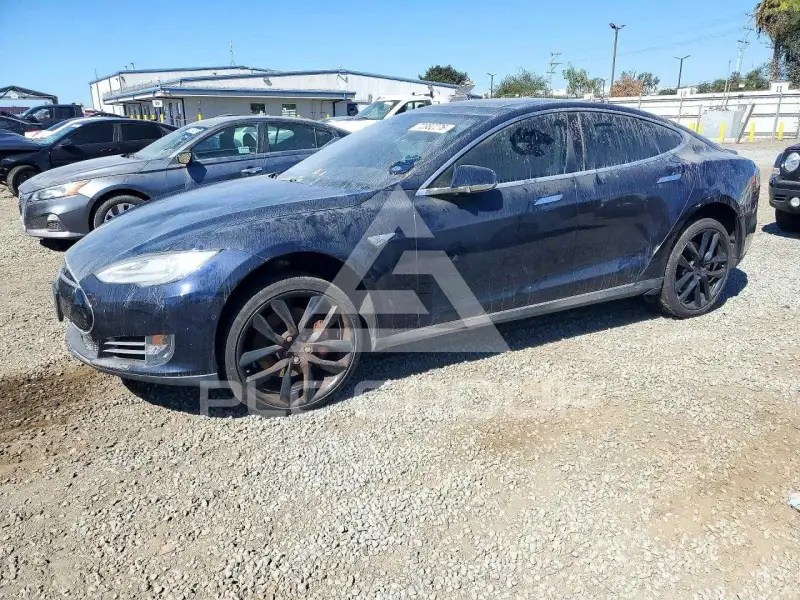2014 Tesla Model S photo