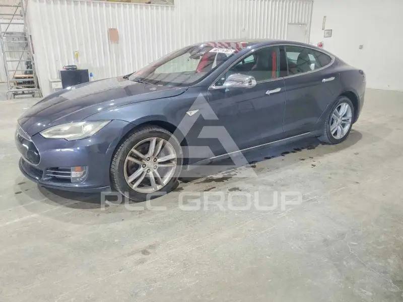 2014 Tesla Model S фото