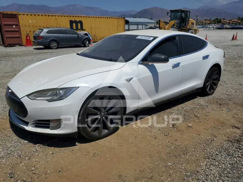 2014 Tesla Model S фото